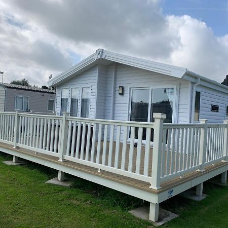 8 Birth Lodge On Cayton Bay Holiday Park Scarborough Extérieur photo