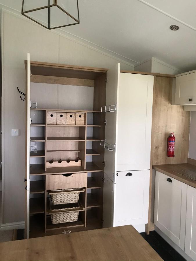 8 Birth Lodge On Cayton Bay Holiday Park Scarborough Extérieur photo