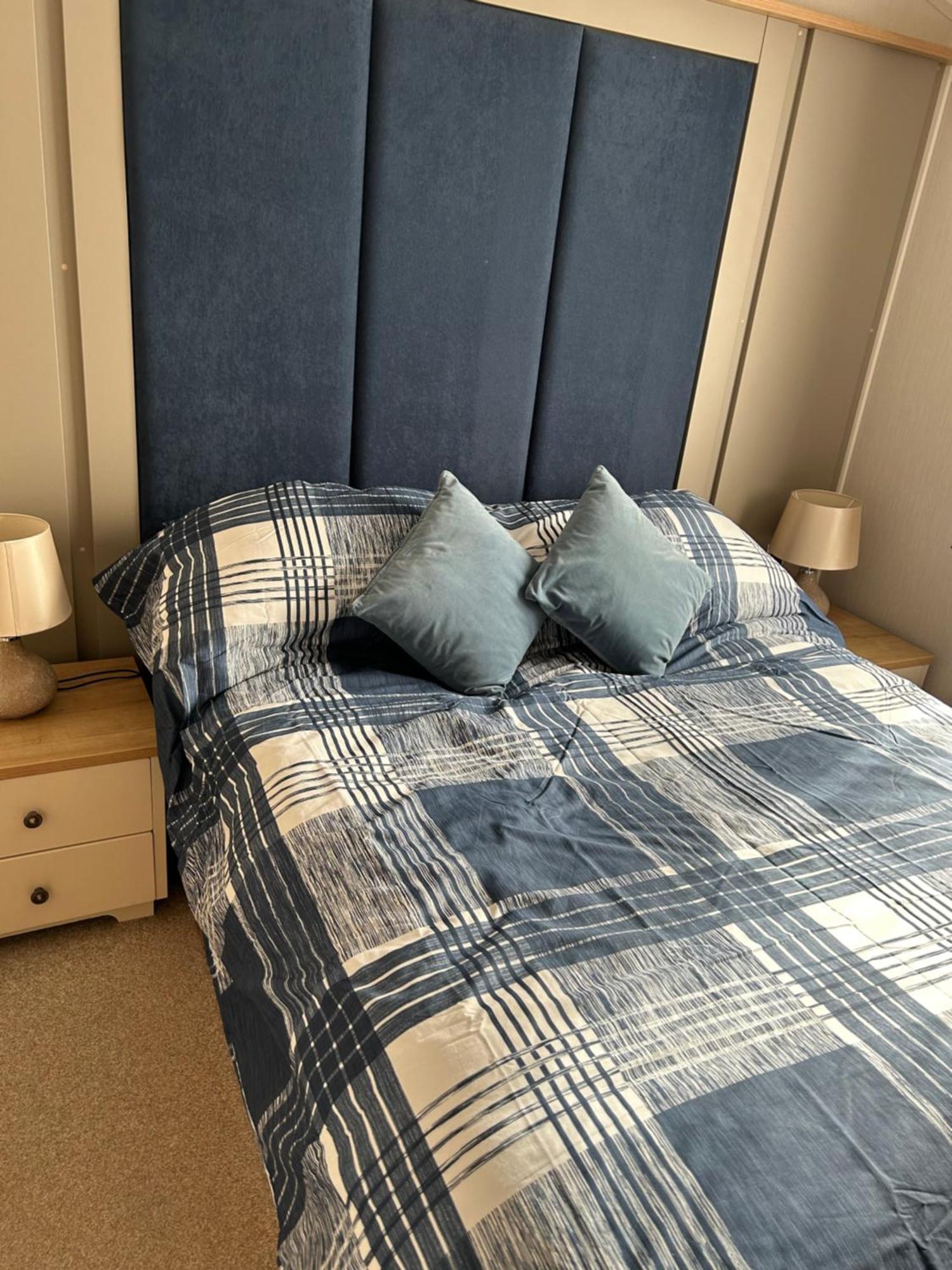 8 Birth Lodge On Cayton Bay Holiday Park Scarborough Extérieur photo