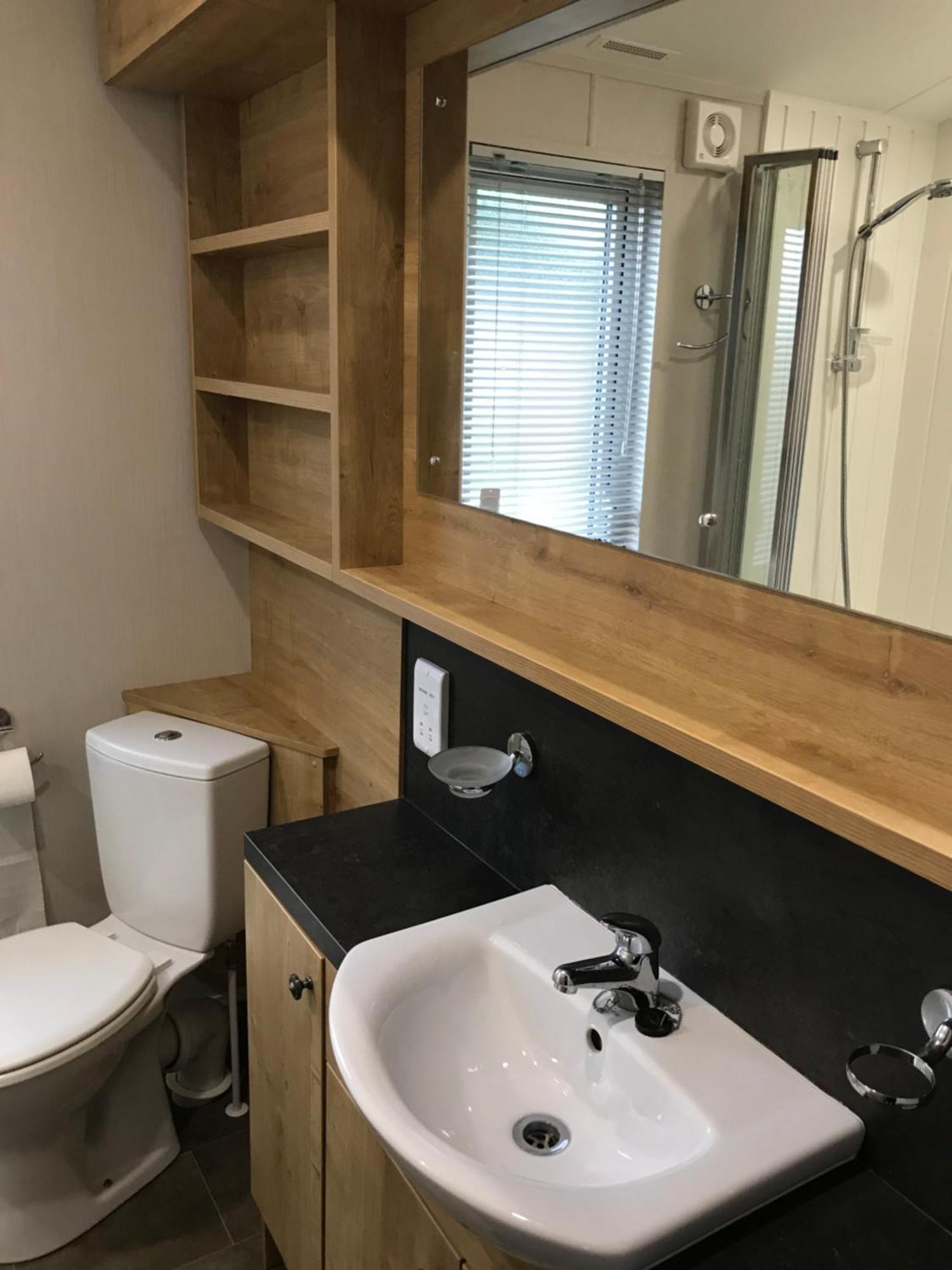 8 Birth Lodge On Cayton Bay Holiday Park Scarborough Extérieur photo