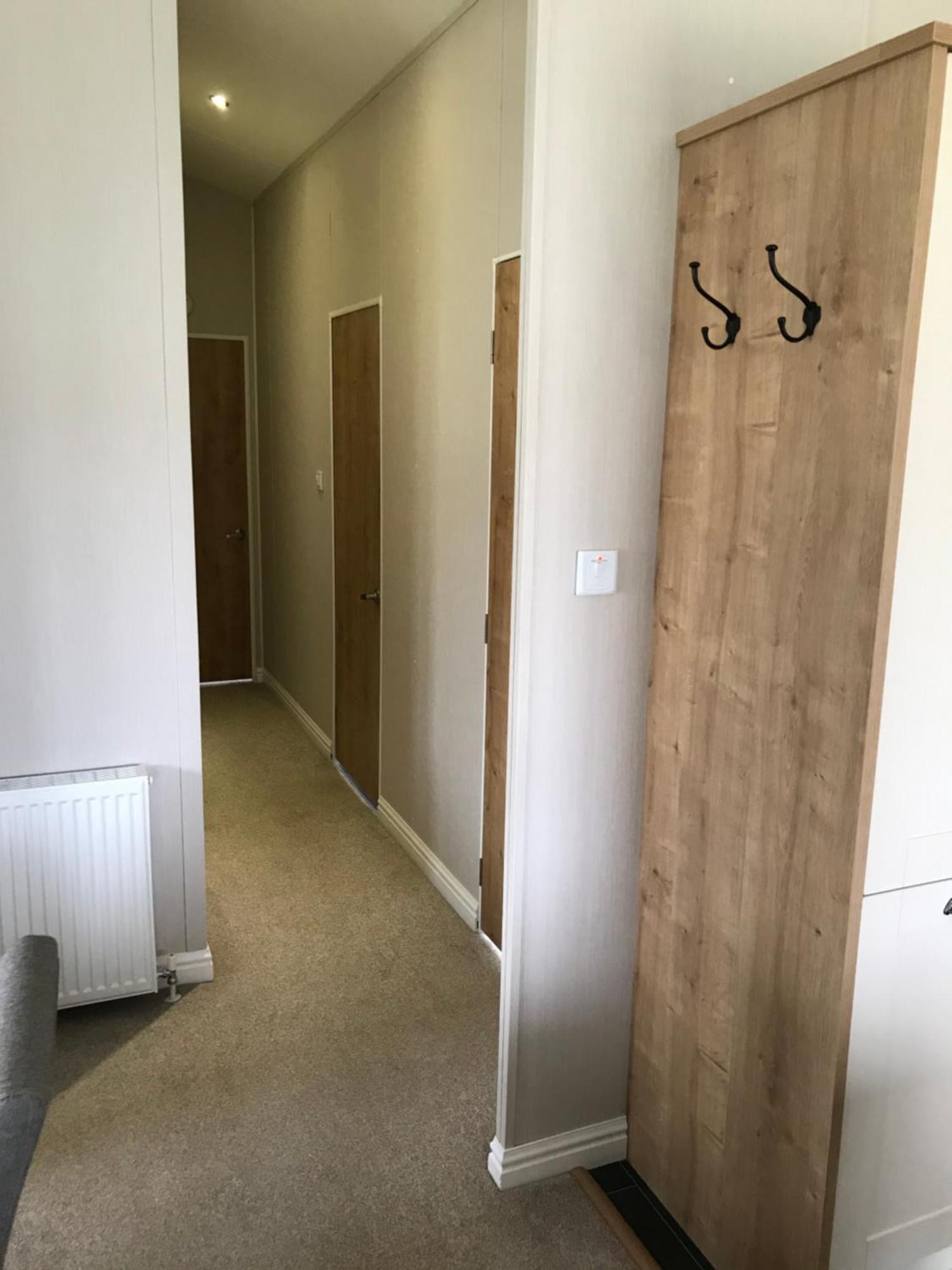 8 Birth Lodge On Cayton Bay Holiday Park Scarborough Extérieur photo